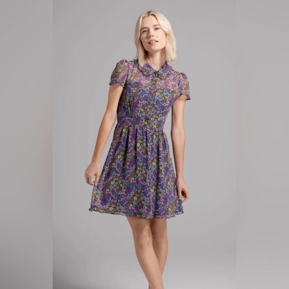 Leaving Love Notes Shirtdress Size Medium - NWT